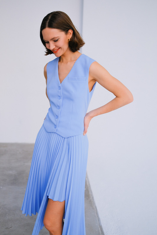 Жилетка голубая 