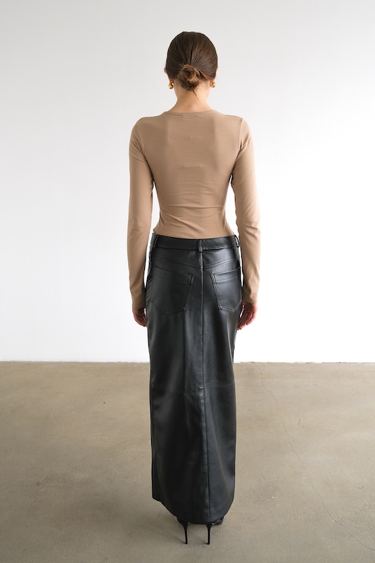 Лонгслив с каплей