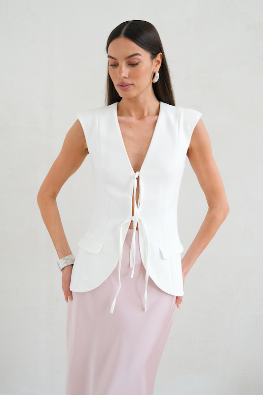 Жилет на завязках