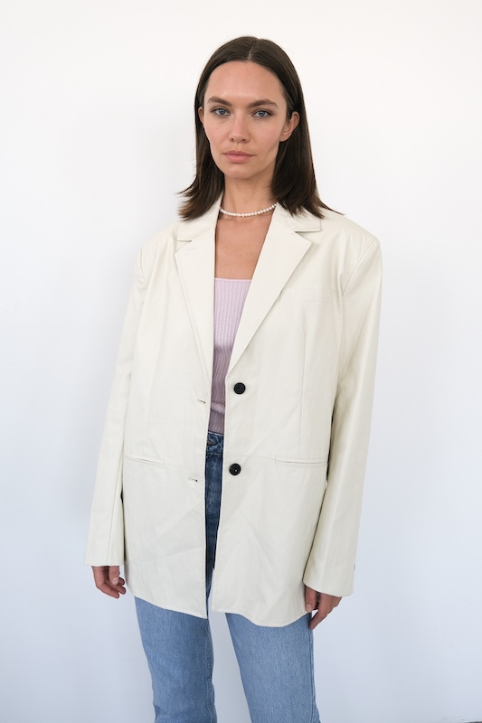  Жакет молочный эко-кожа