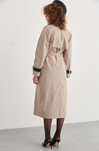 Тренч с кожаными вставками