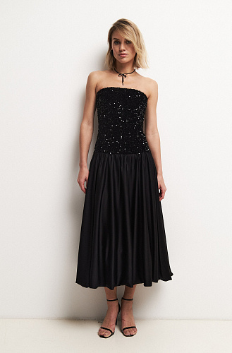 Платье-бандо с пайетками миди 