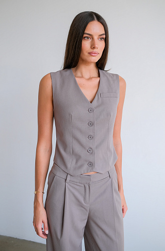 Жилет костюмный