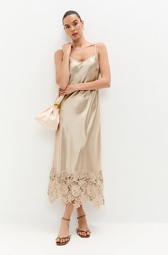 Платье-комбинация с кружевом