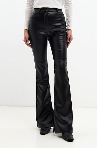 Брюки из эко кожи с разрезами 