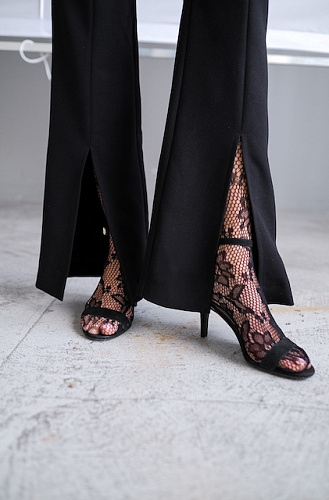 Брюки с разрезами