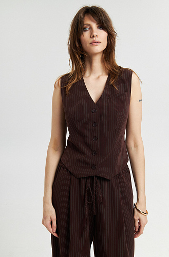 Жилетка в полоску