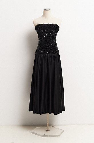 Платье-бандо с пайетками миди 