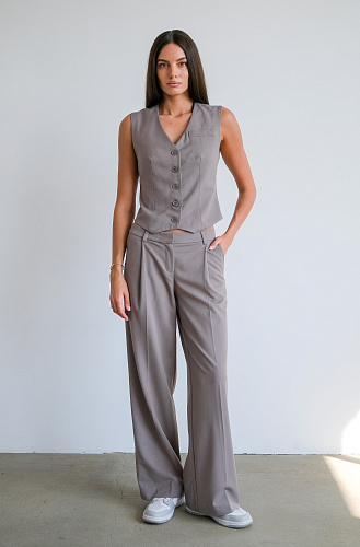 Жилет костюмный